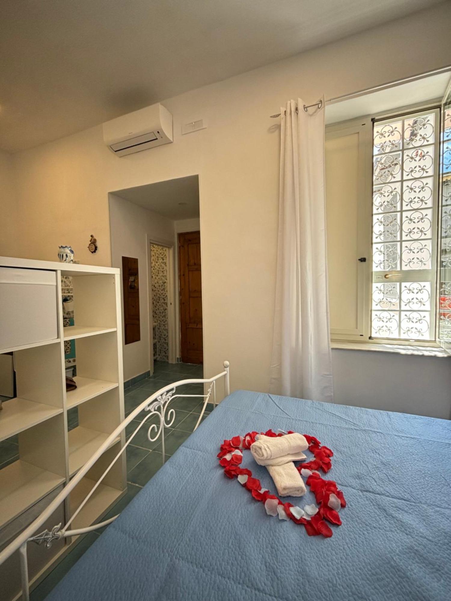 Curniciell Relais Lejlighed Napoli Eksteriør billede